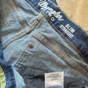 Wrangler Slim Straight Jeans - Blue